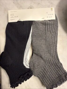 a new day Women’s Ankle Socks - Black, Gray & White Cotton Blend (6 Pairs)